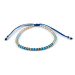 Charger l'image dans le visualiseur de galerie, Bracelet femme en perle de verre Miyuki au désigne ombré du bleu Capri au bleu clair et or. Fermoir ajustable.